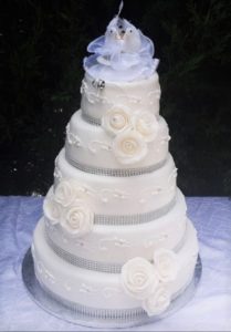 Wedding cake blanc - Pâtissier mariage Essonne (91)