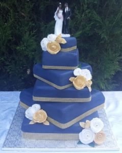 wedding cake bleu électrique - Pâtissier mariage Essonne (91)